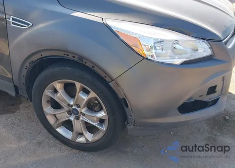 2015 Ford Escape Titanium из США, поврежденный, VIN 1FMCU0J95FUA20305